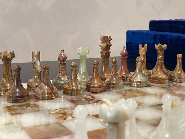 Ajedrez de mármol hecho a mano artesanal.