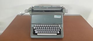 Máquina de escribir HERMES 9