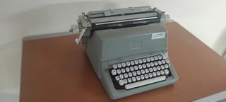 Máquina de escribir HERMES 9