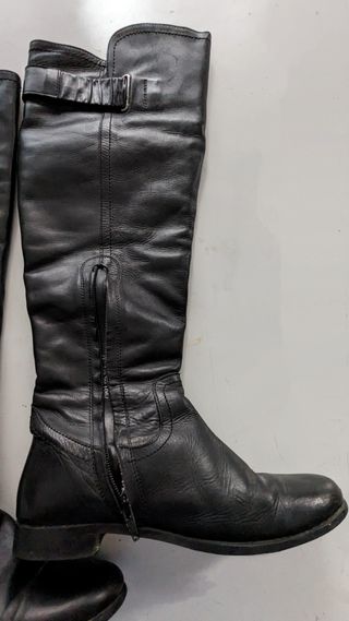 Botas altas negras piel
