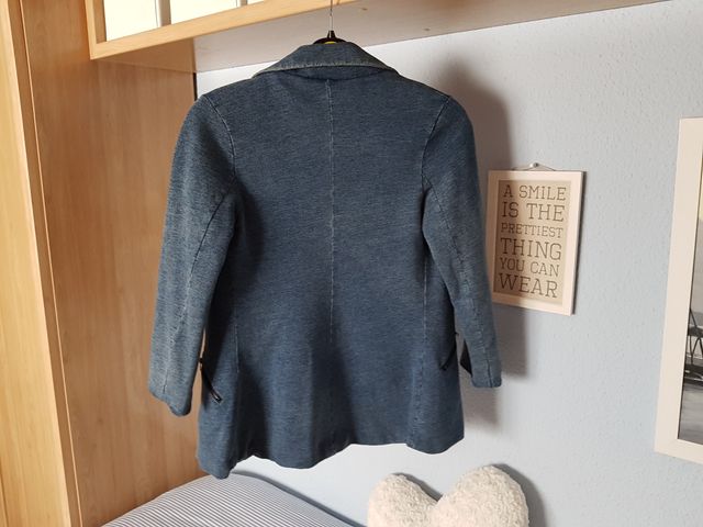 Chaqueta azul estilo americana