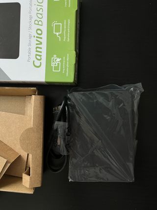 Disco duro externo 1TB - TOSHIBA