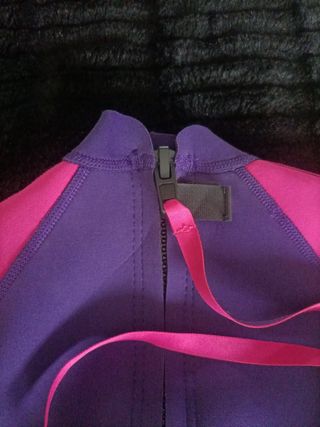 Neopreno niña. Talla 8