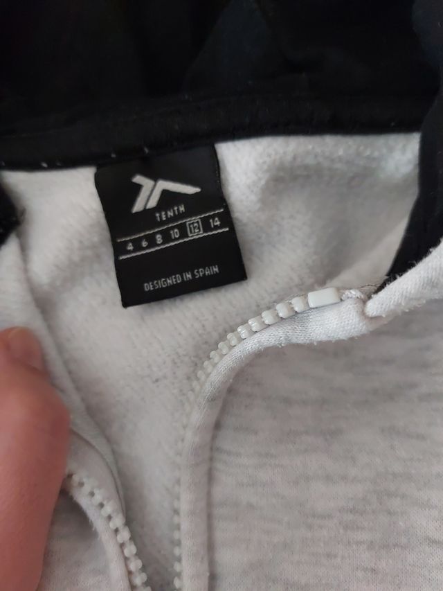 Sudadera niño con cremallera, talla 12 años.