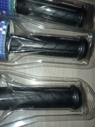 PAR DE PUÑOS PARA SCOOTER SUPER GRIP