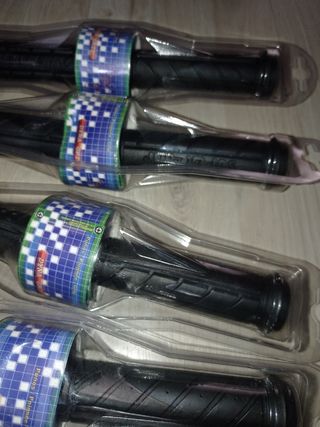 PAR DE PUÑOS PARA SCOOTER SUPER GRIP