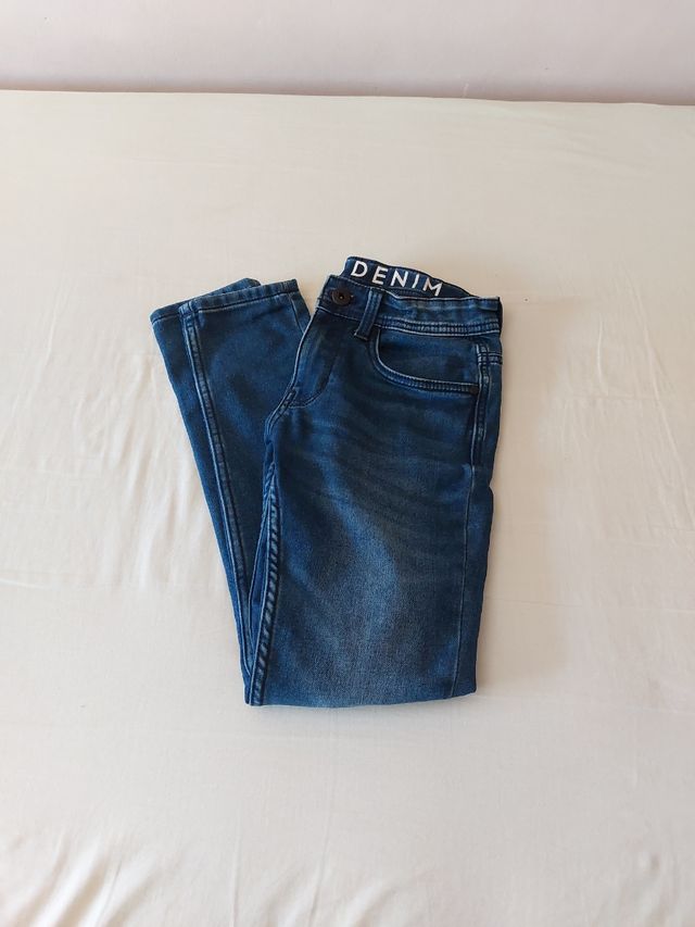 Pantalón vaquero niño, talla 11 años. Súper cómodo