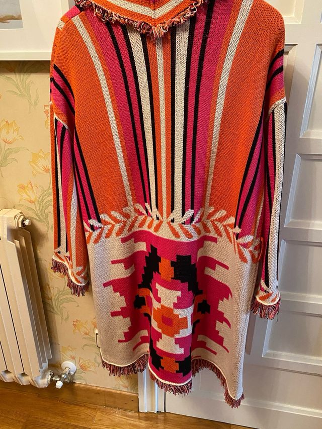 Chaqueta larga estampada