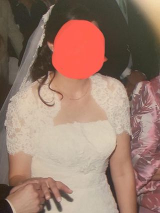 Vestido de novia (vestido, chaqueta y velo)