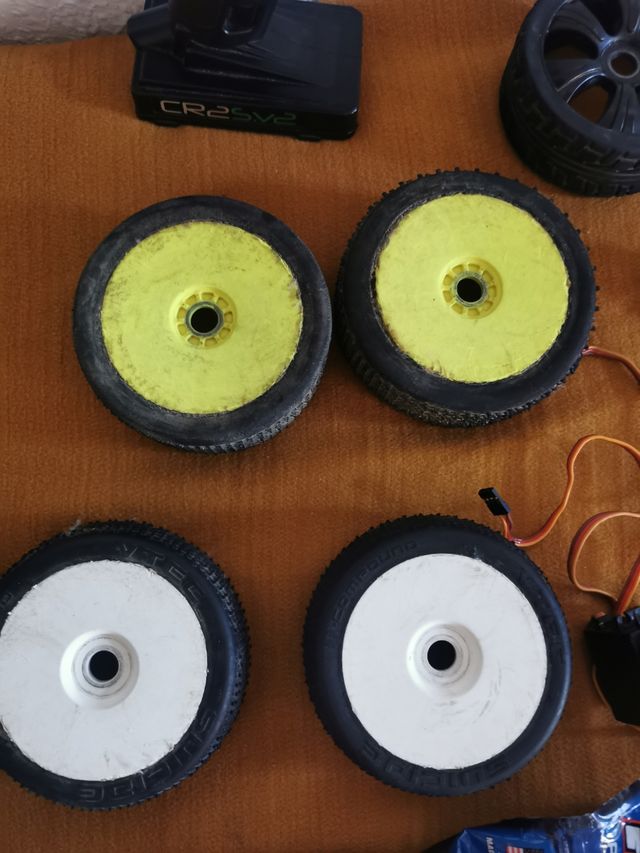 LOTE DE PIEZAS PARA COCHE RC GASOLINA