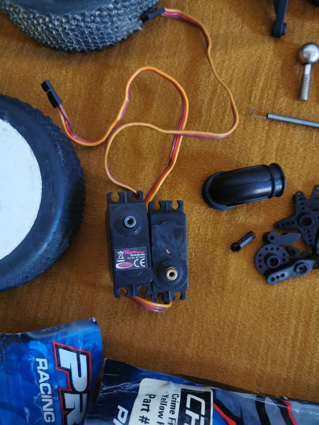 LOTE DE PIEZAS PARA COCHE RC GASOLINA