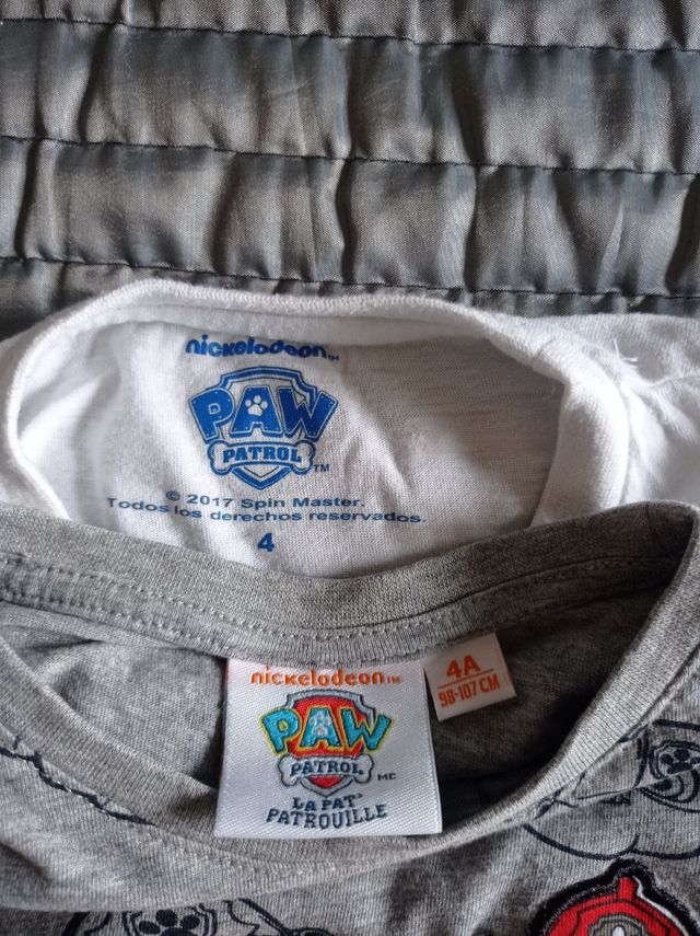 Abrigos y camisetas niño 3-4 años