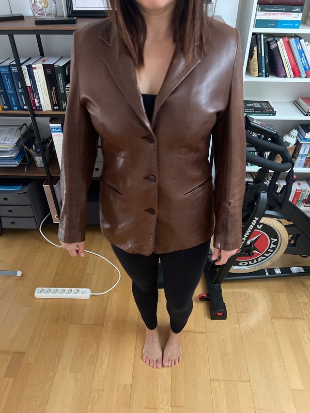 Americana de piel natural