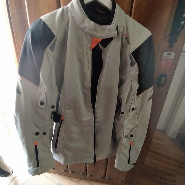 2 chaquetas de moto. Hombre/mujer