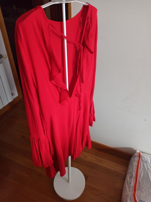 Vestido rojo M volantes