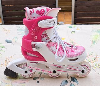 Patines línea, casco y protecciones