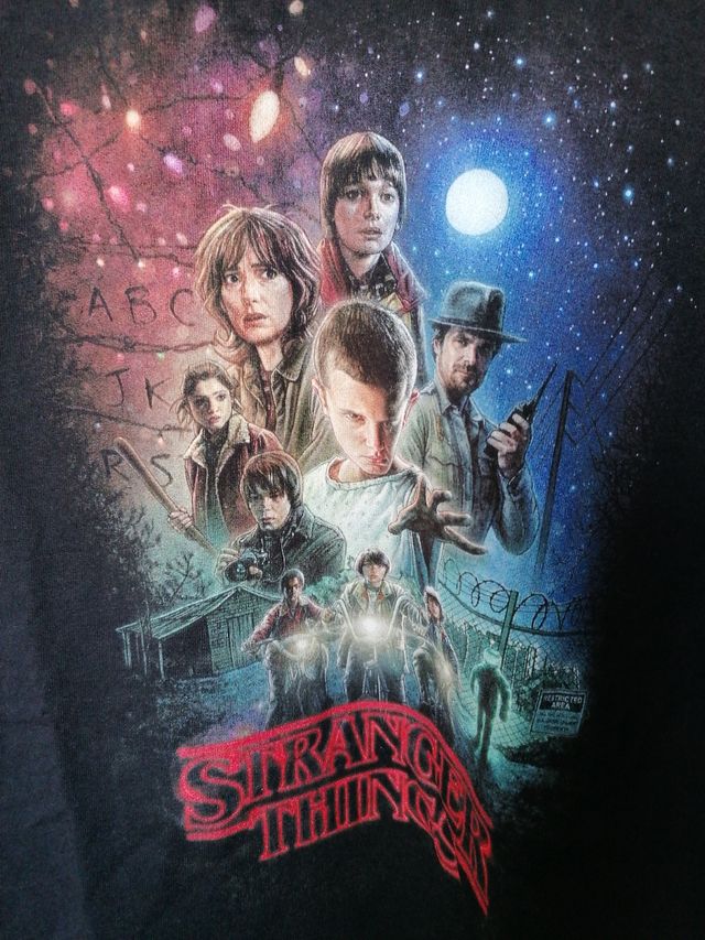 Stranger Things Camiseta
