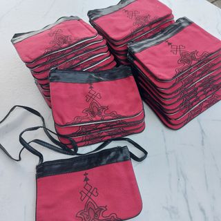 Lote 36 Bolsos bandolera 