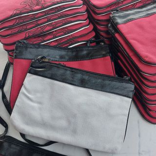 Lote 36 Bolsos bandolera 