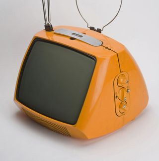 TV Inter Color Mostaza