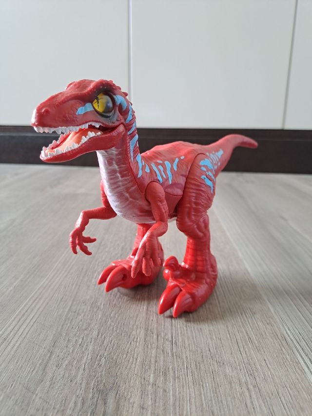 Dinosaurio eléctrico.