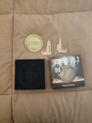 Resident Evil medallón maiden