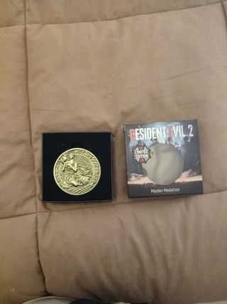 Resident Evil medallón maiden