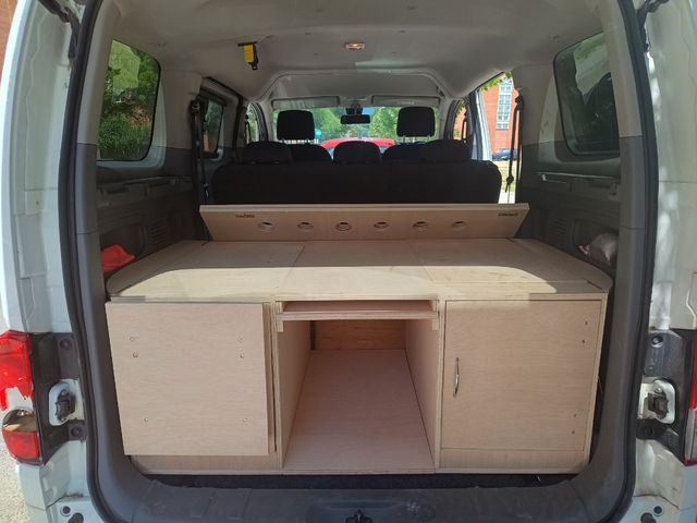 Camperizacion para Nissan NV200