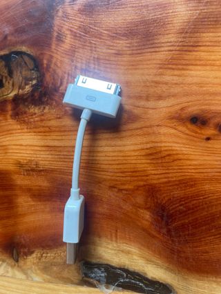 cargador iPhone 4