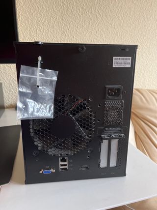 HP ProLiant MicroServer Gen7 Servidor