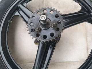 Rueda trasera Honda NSR 74