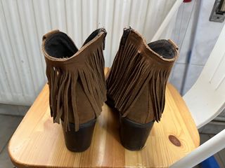 Botines marrones de ante