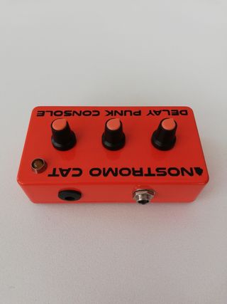 Delay Punk Console color naranja