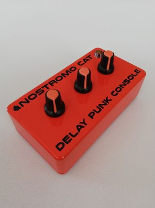 Delay Punk Console color naranja