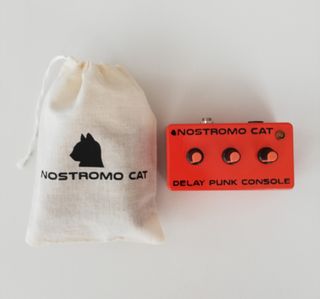 Delay Punk Console color naranja