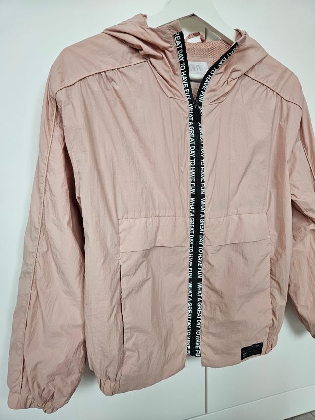 Cortavientos Zara rosa talla 11-12 años