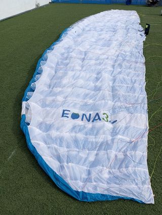 Equipo parapente y vuelo libre