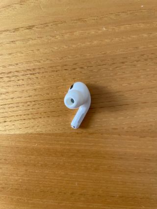 AirPod Pro (izquierdo) + estuche de carga