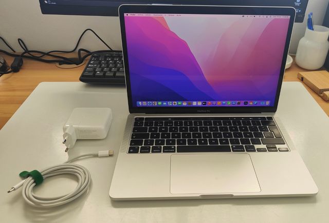 MacBook Pro 13.3" (2020)