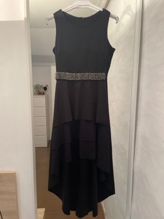 Vestido negro de fiesta con brillantes