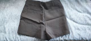 Pantalon-falda Zara T-XS.