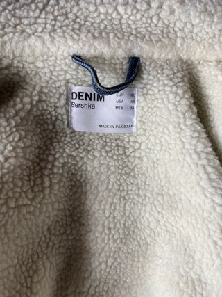 Cazadora vaquera Bershka