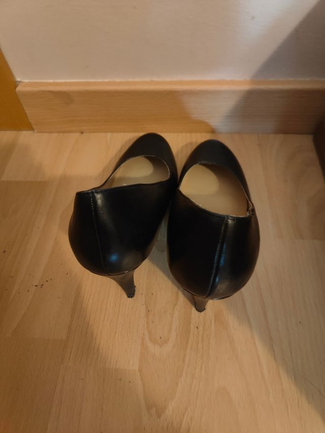 Scarpe nere con tacco alto taglia 38