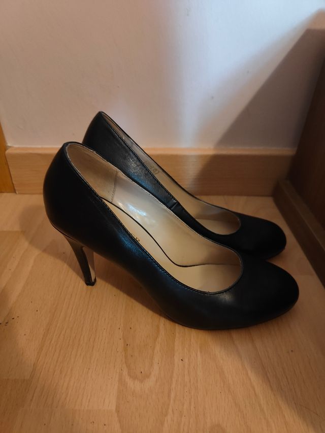 Scarpe nere con tacco alto taglia 38