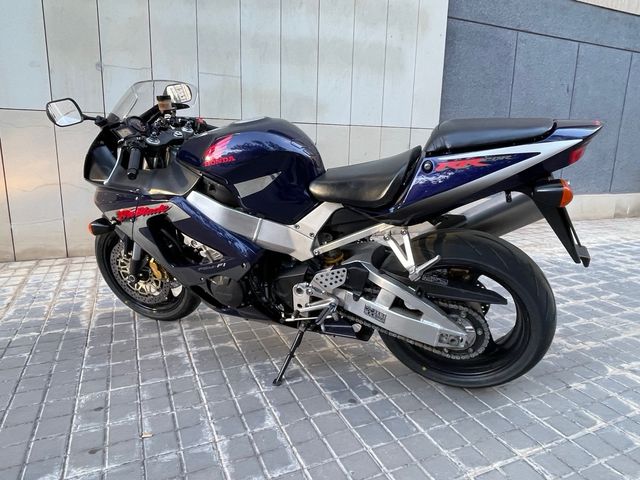 Honda CBR 900 RR