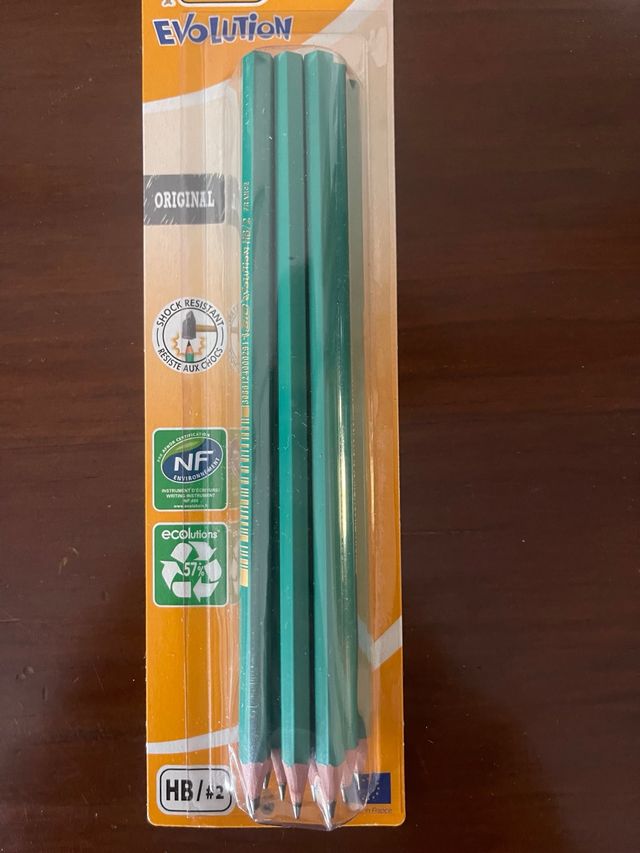 Lápices BIC.