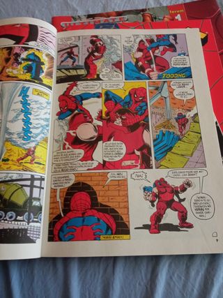 Spiderman planeta de Angostini