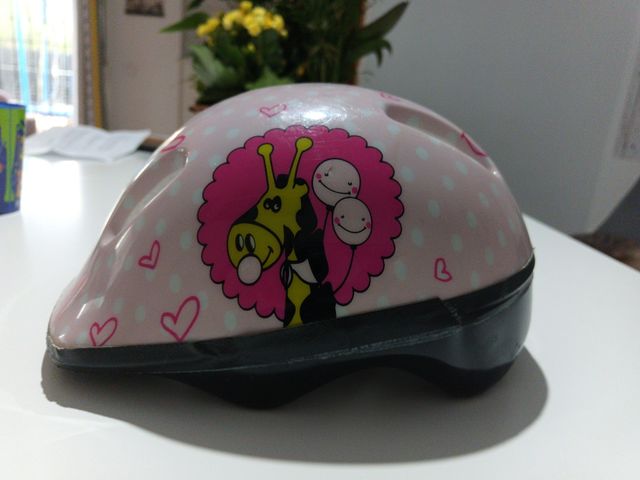 Casco bici niña 4 años aproximadamente