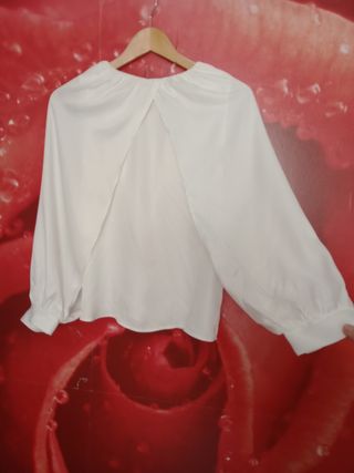 Blusa satinada Zara 