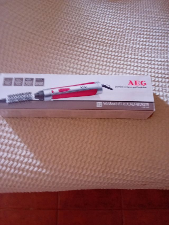 PLANCHA DE PELO A.E.G